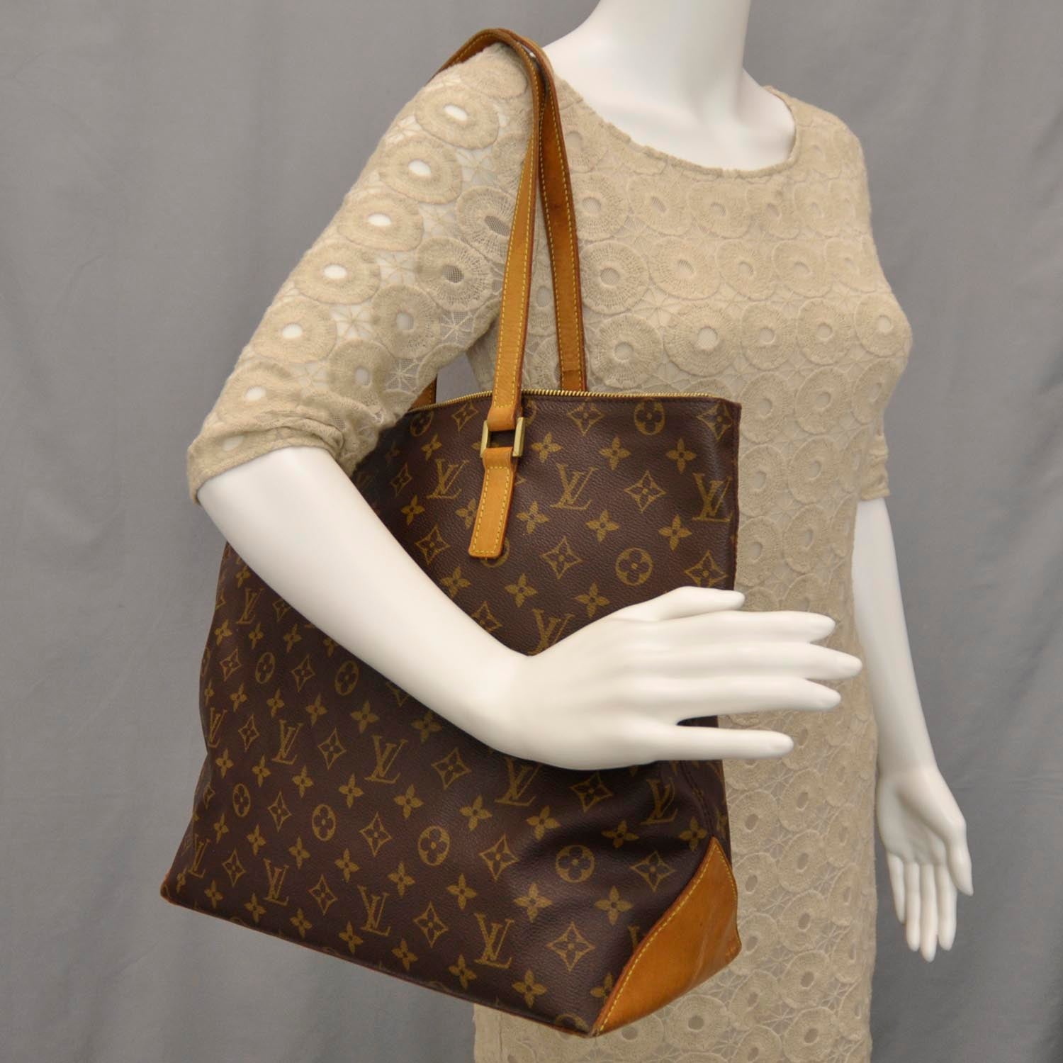 Louis Vuitton Monogram Cabas Mezzo 2 of 9