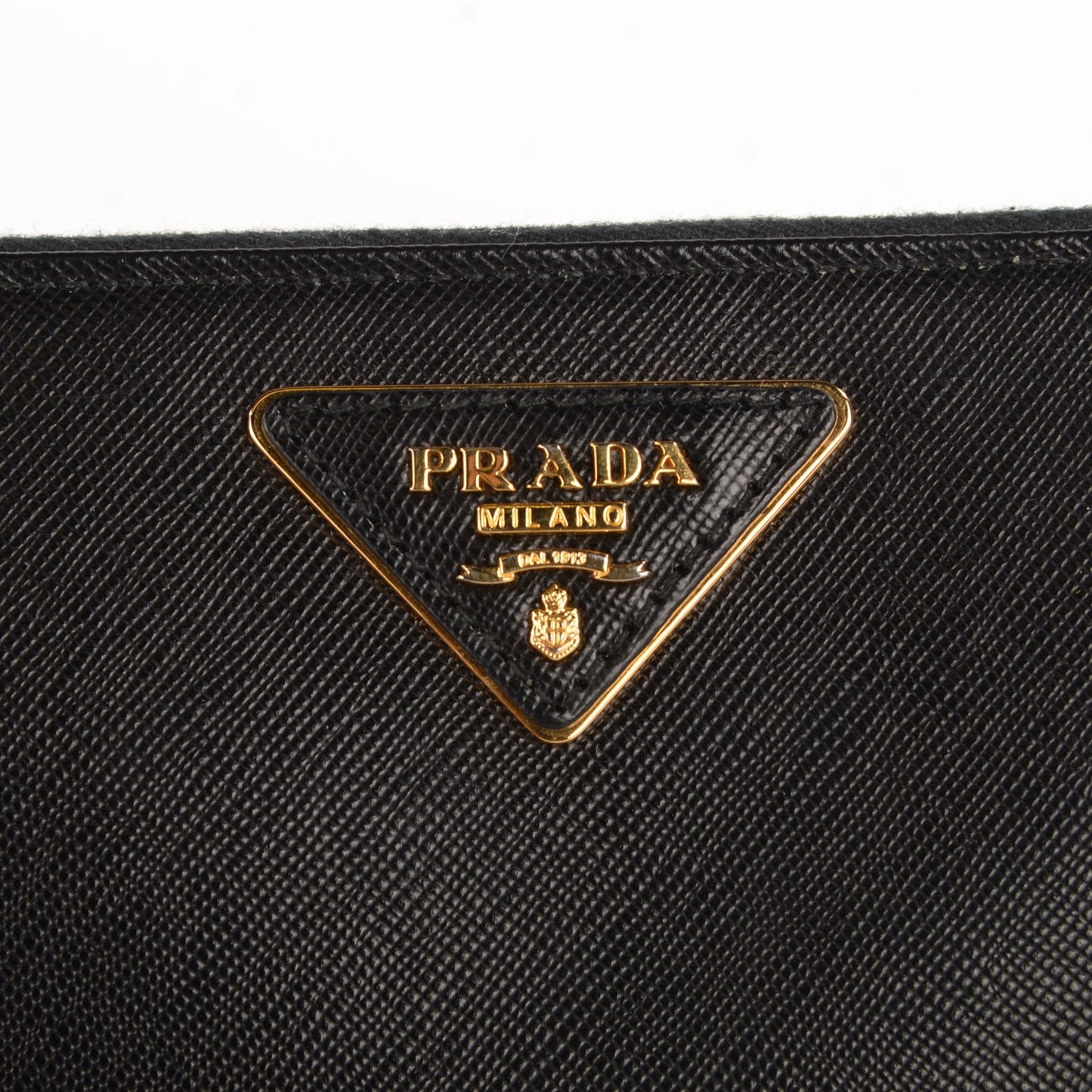 Saffiano Metal Zip Around Wallet Nero Black