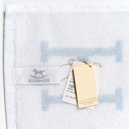 Hermes Cotton Avalon Baby Bath Towel Bleu Glacier 4 of 5