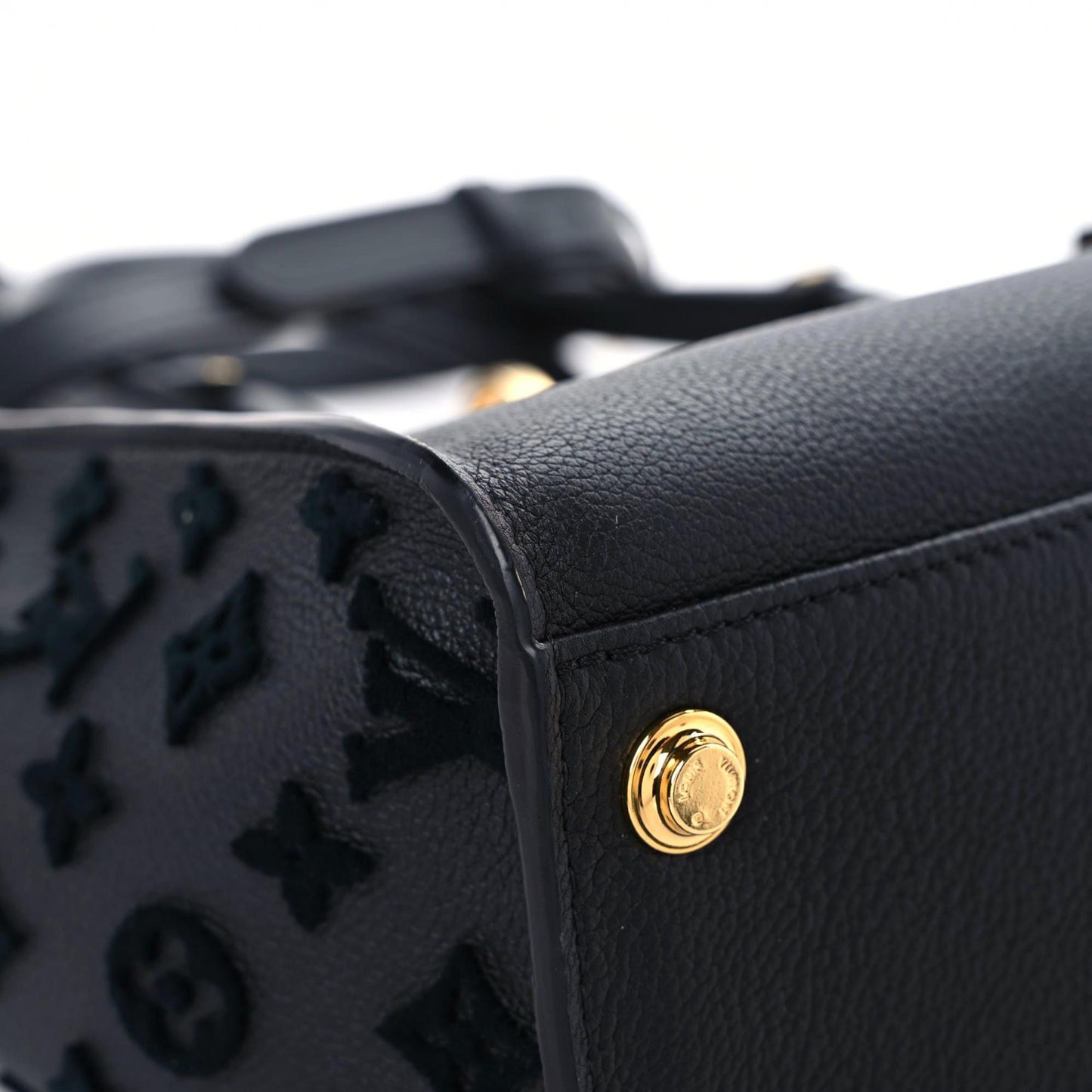 Calfskin Monogram Tufting On My Side Black