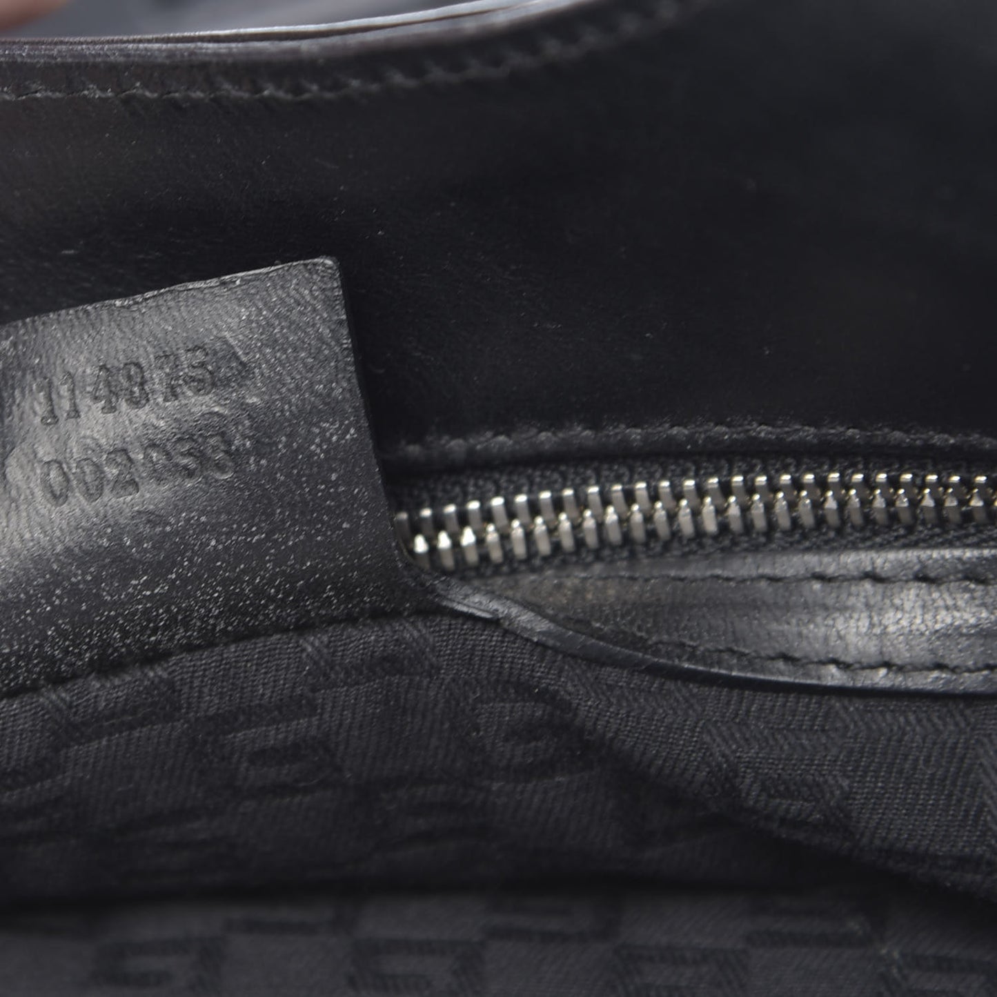Calfskin Perforated GG Reins Hobo Black