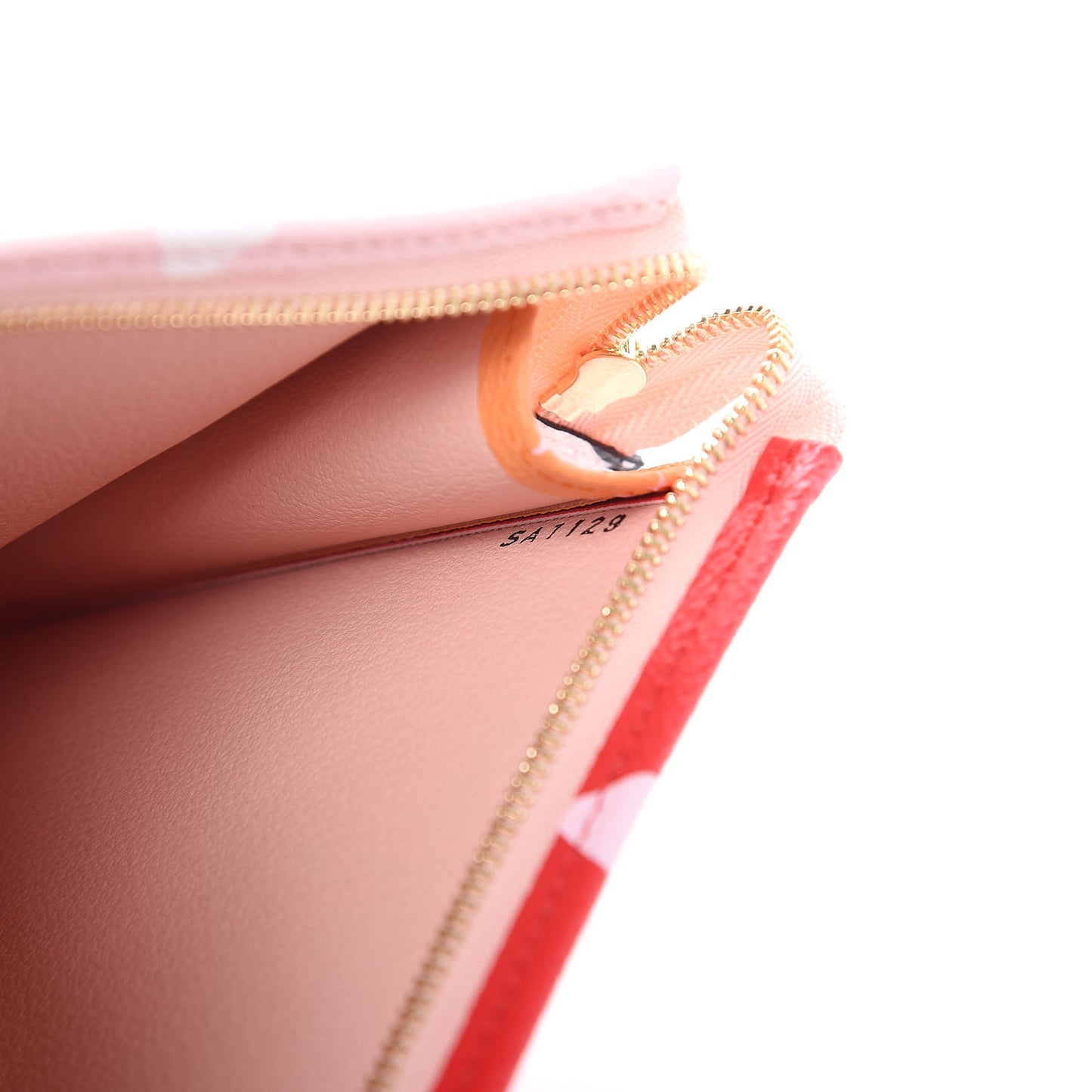 Monogram Giant Toiletry Pouch 26 Rouge