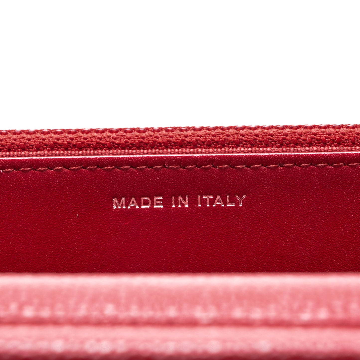 Caviar Quilted Wallet On Chain WOC Red