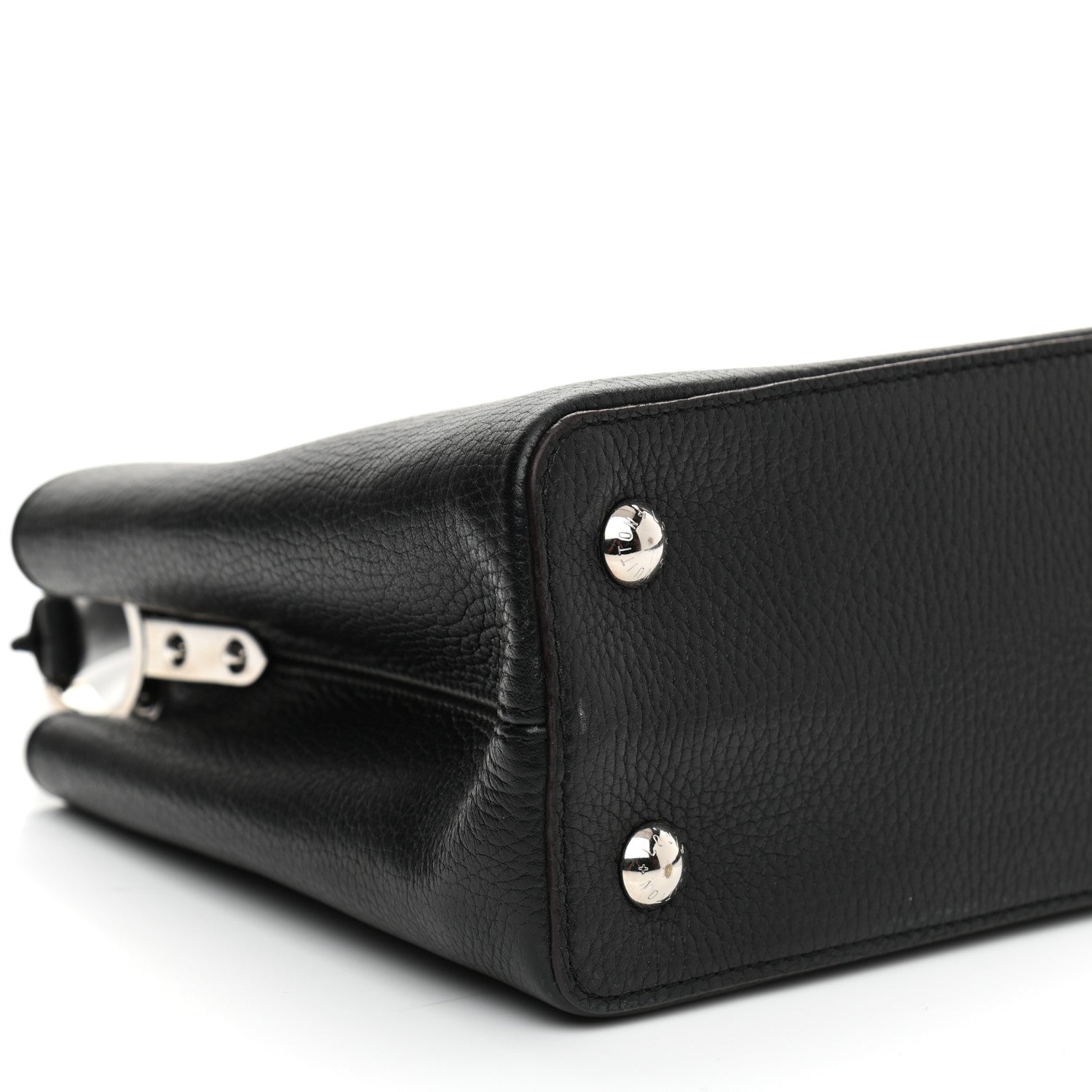 Louis Vuitton Taurillon Capucines PM Black 8 of 9