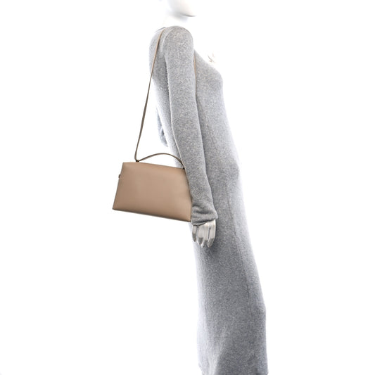 Smooth Calfskin Cashmere L27 Extra Bag Ancient Paper