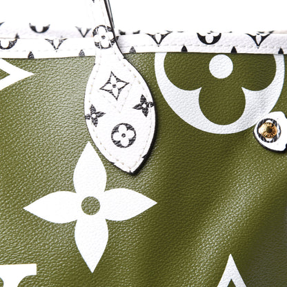 Louis Vuitton Monogram Giant Neverfull MM Kaki 10 of 15
