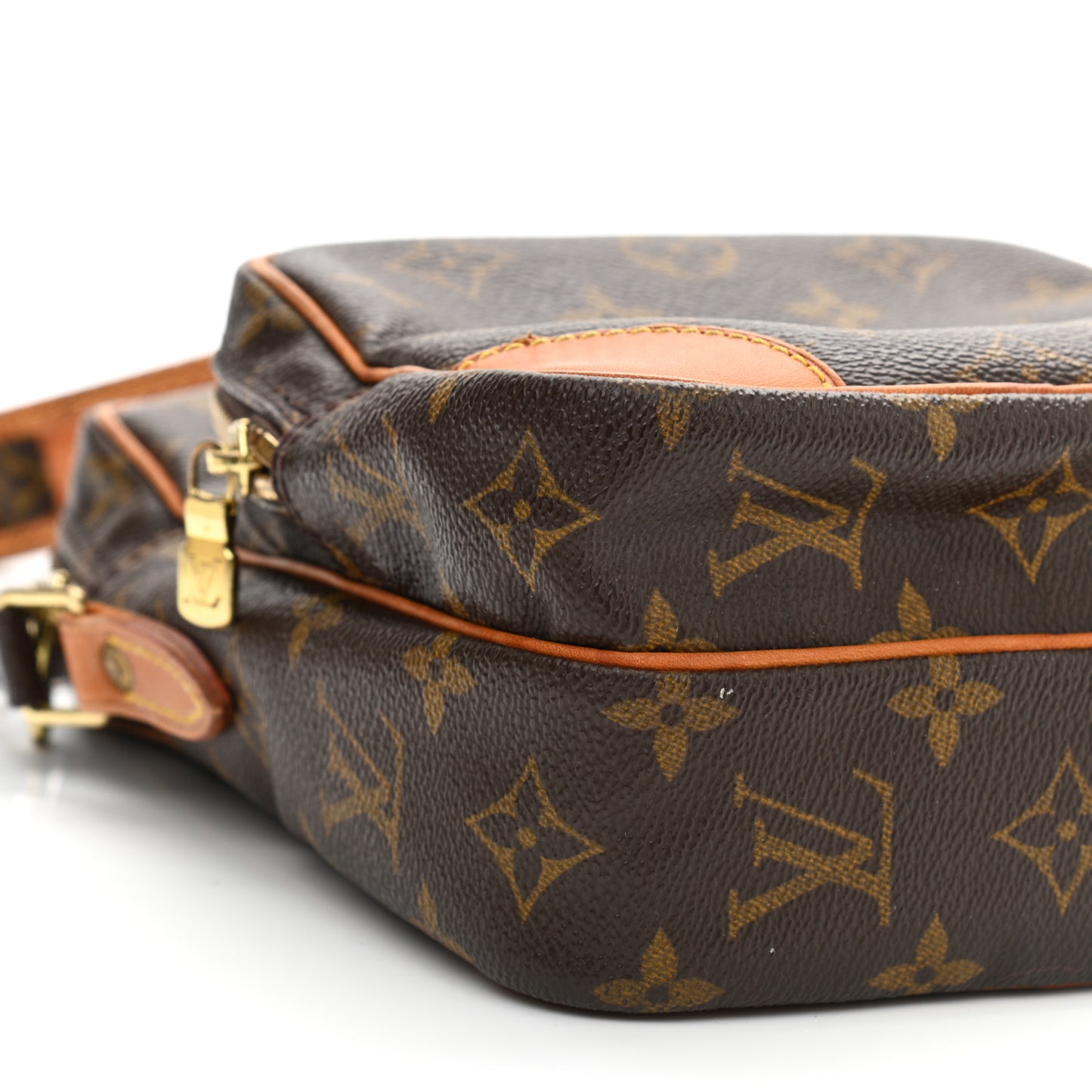 Monogram Amazone