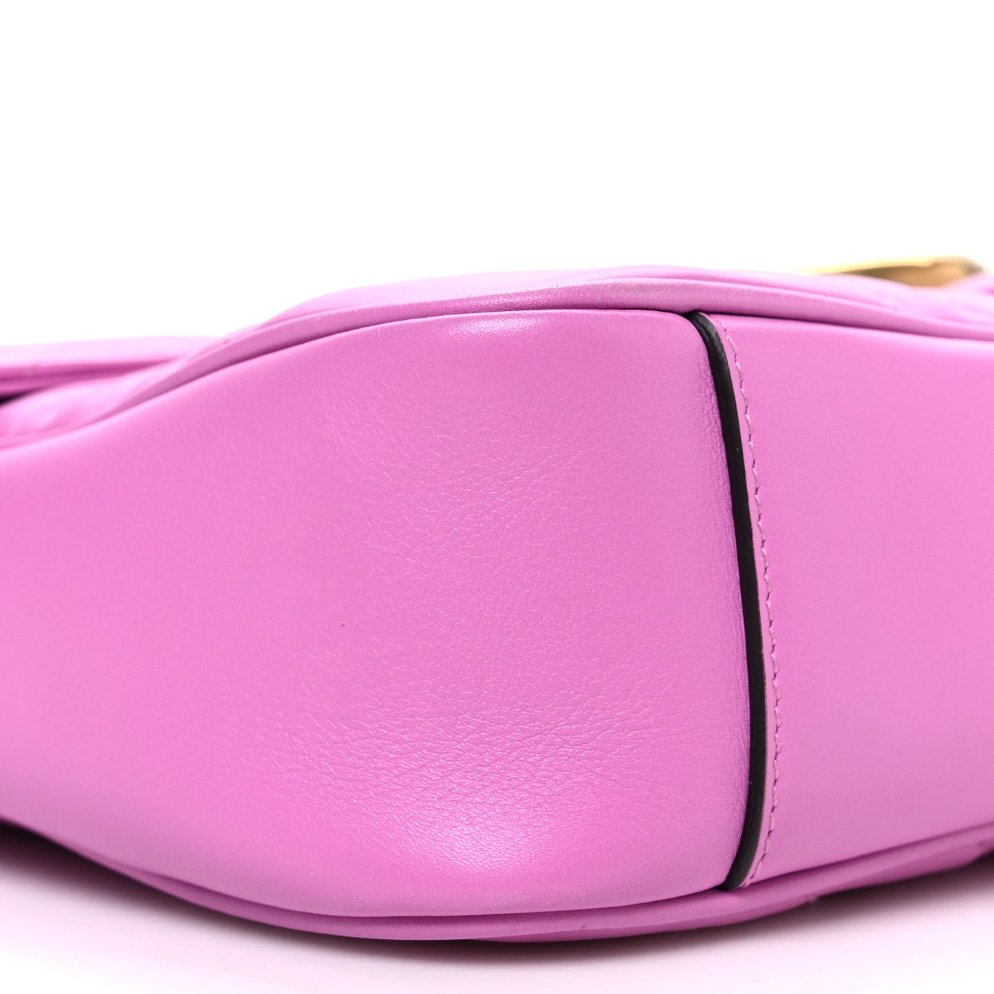 Calfskin Matelasse Medium GG Marmont Shoulder Bag Candy Mousse