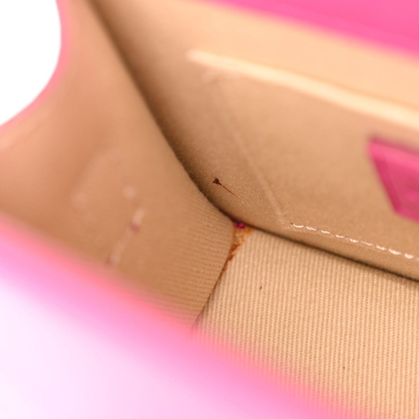 Calfskin Le Chiquito Moyen Dark Pink