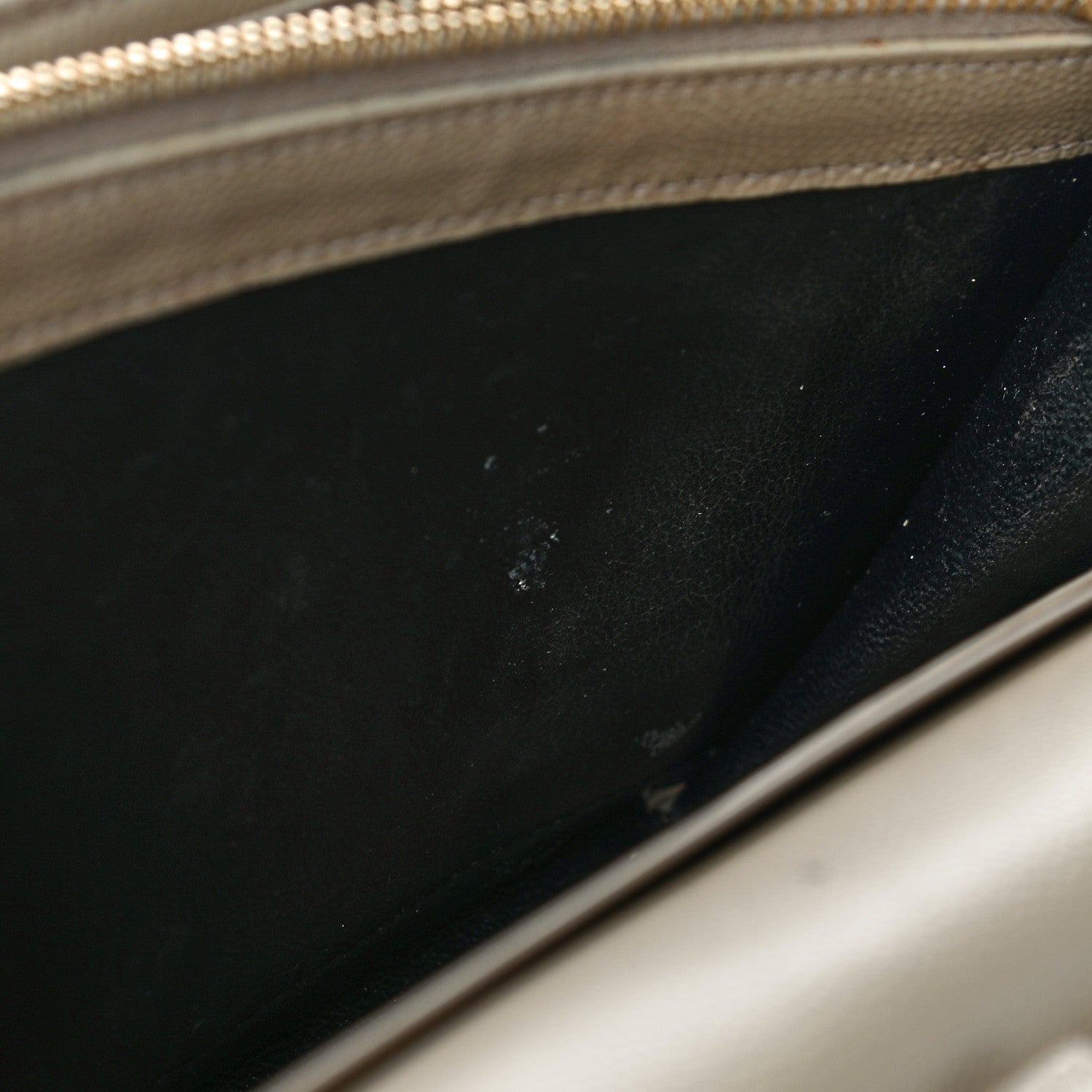 Saint Laurent Grain De Poudre Matelasse Chevron Monogram Chain Wallet Dark Latte 23 of 30