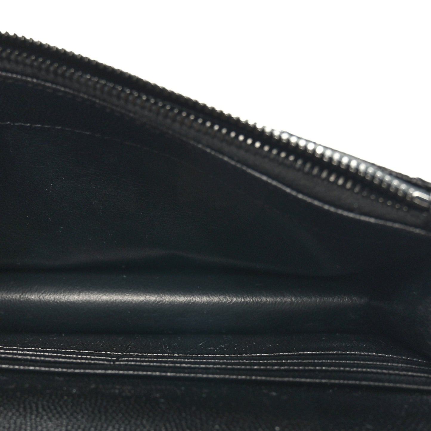 Grain De Poudre Matelasse Chevron Monogram Monochrome Envelope Chain Wallet Black