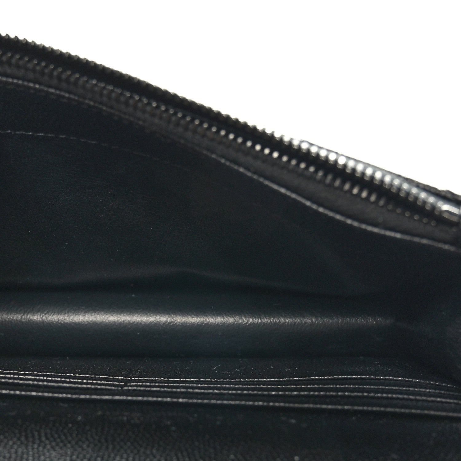 Saint Laurent Grain De Poudre Matelasse Chevron Monogram Monochrome Envelope Chain Wallet Black 5 of 10