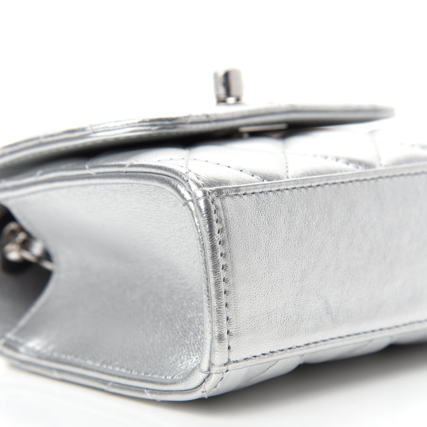 Metallic Lambskin Quilted Mini Trendy CC Chain Wallet Silver