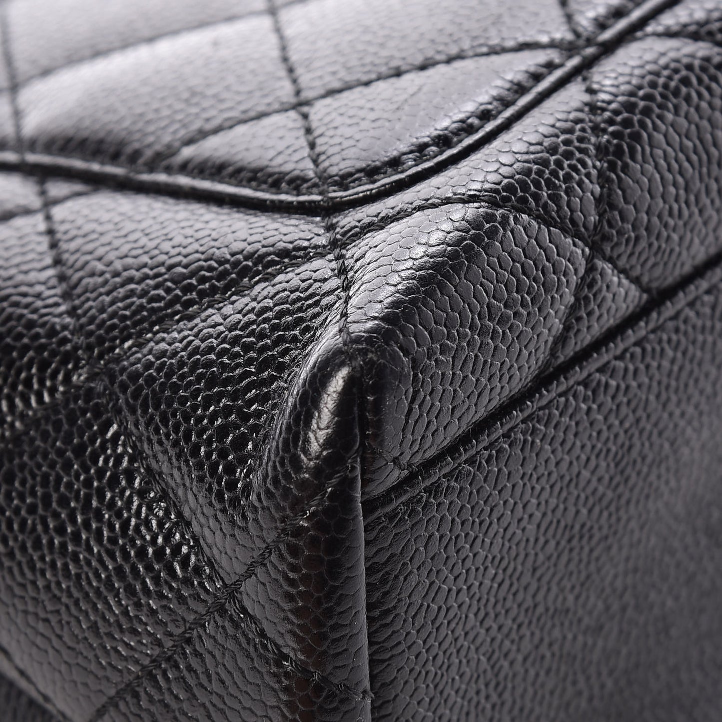 Caviar Quilted Jumbo Kelly Flap Black