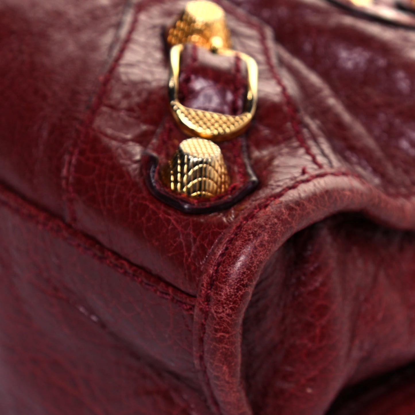 Agneau Giant 12 Gold Hardware Mini City Rouge Cerise