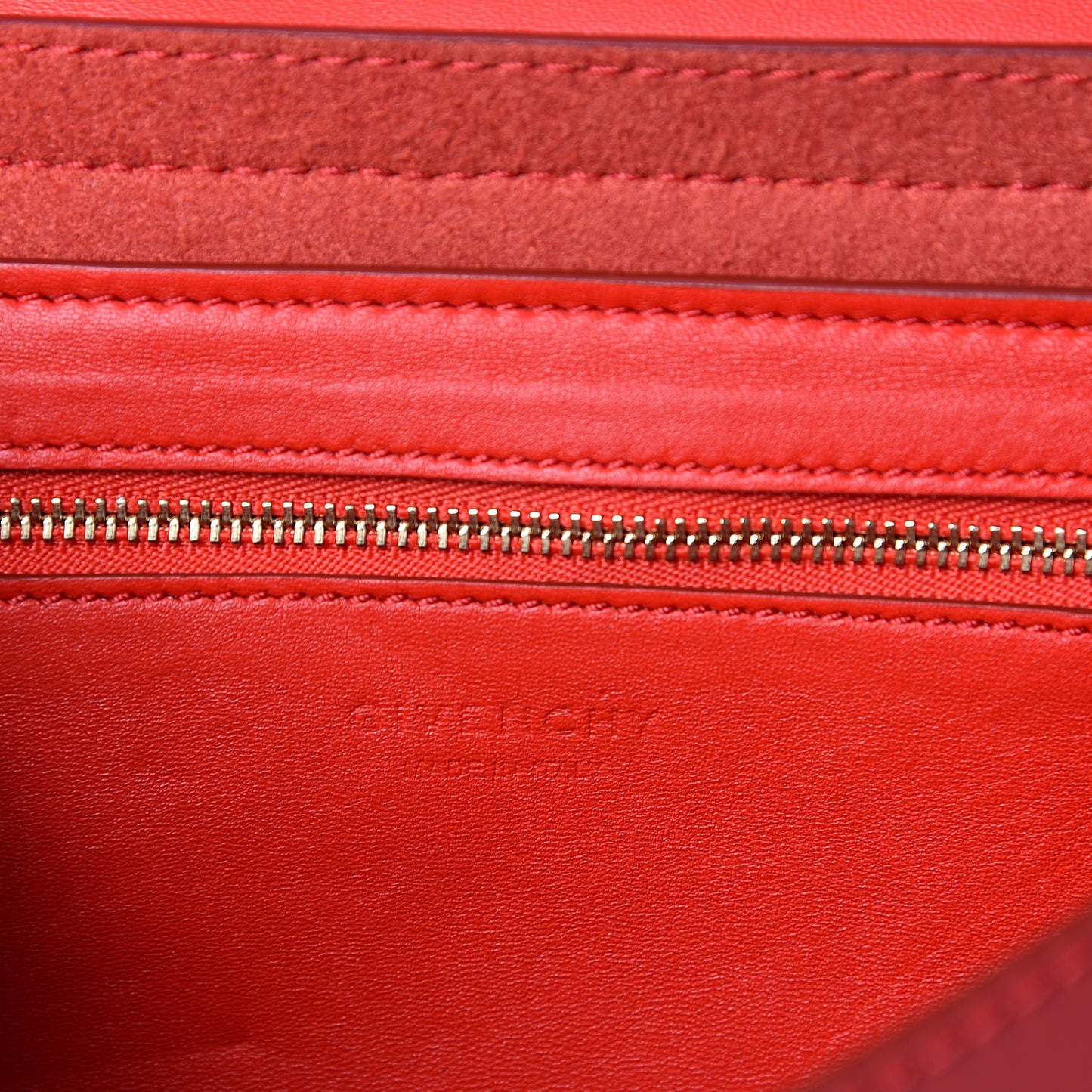 Calfskin Medium Nobile Shoulder Bag Red