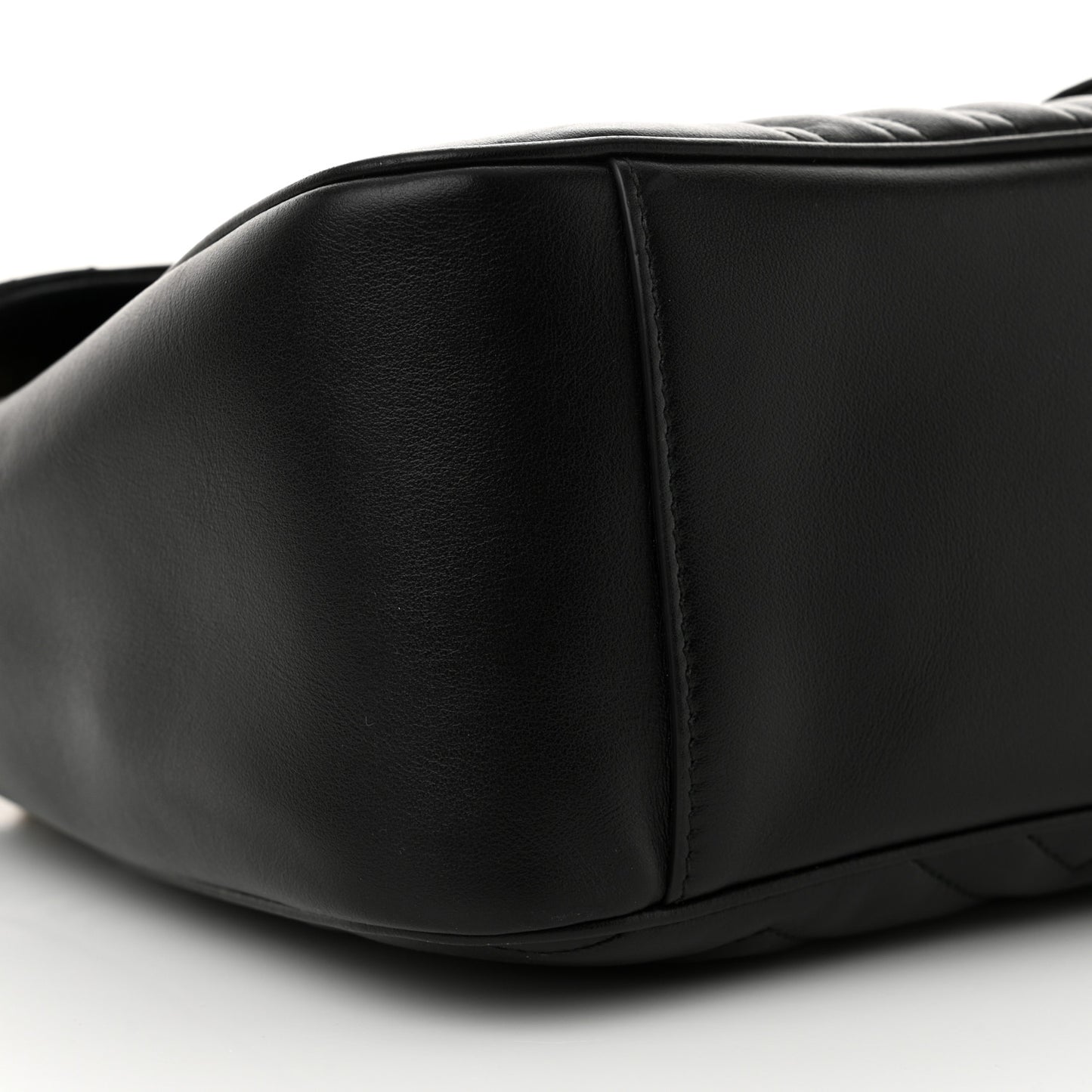 Calfskin Matelasse Large GG Marmont Shoulder Bag Black
