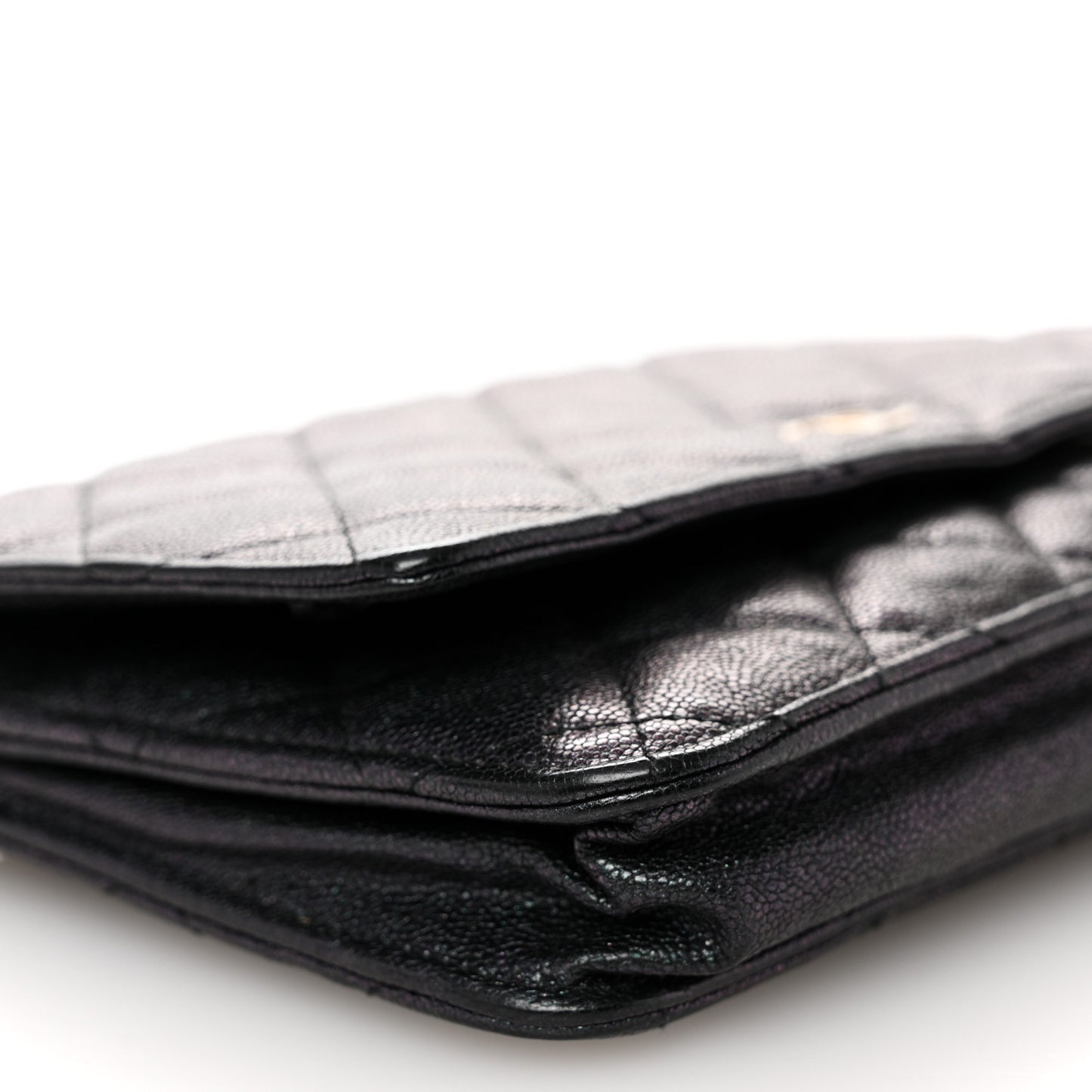 Iridescent Caviar Quilted Wallet on Chain WOC Black