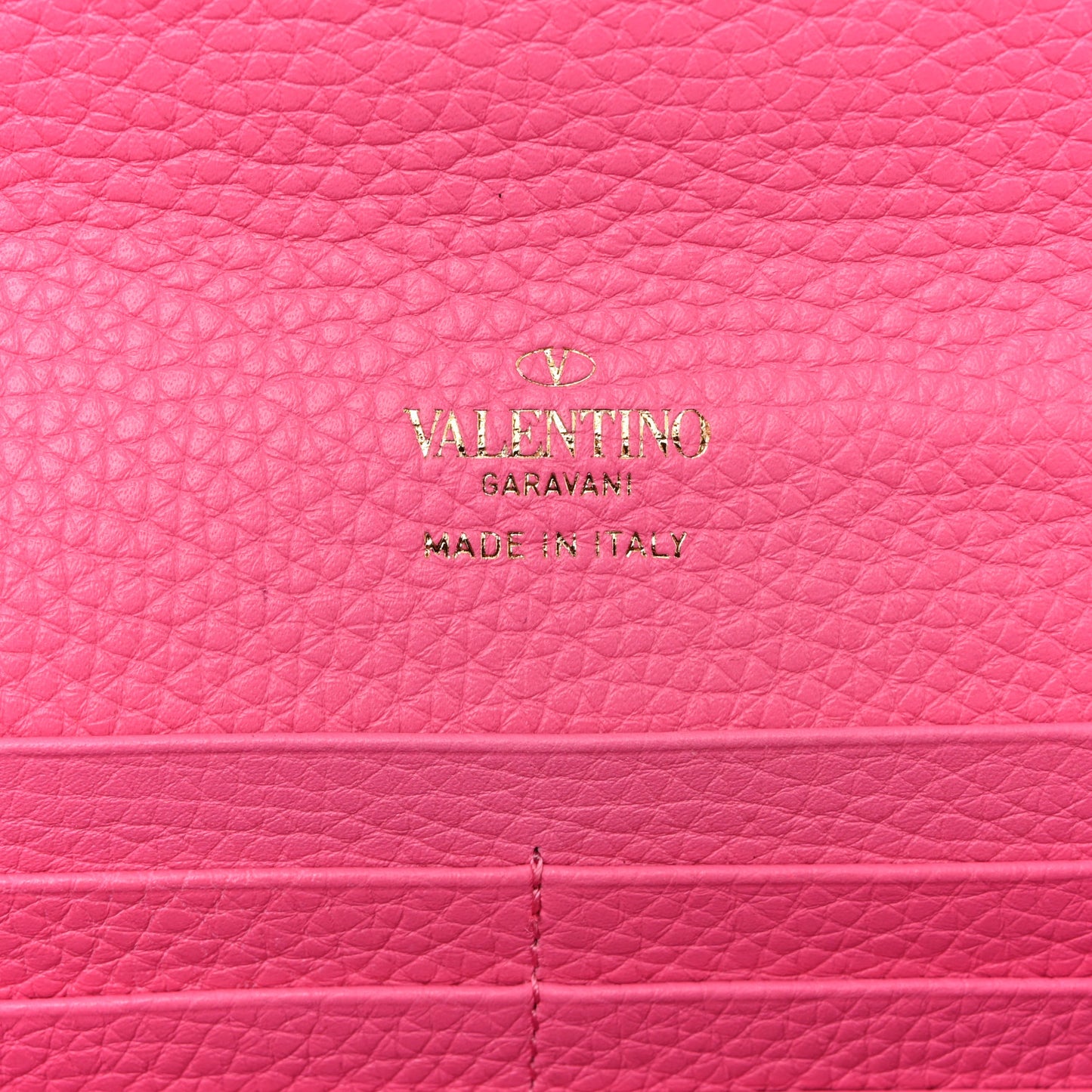Pebbled Calfskin Rockstud Flip Lock Wallet On Chain Feminine Pink