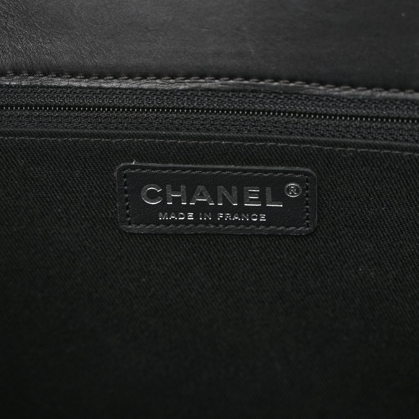 Calfskin Double Stitch Large Hamptons Flap Bag Black