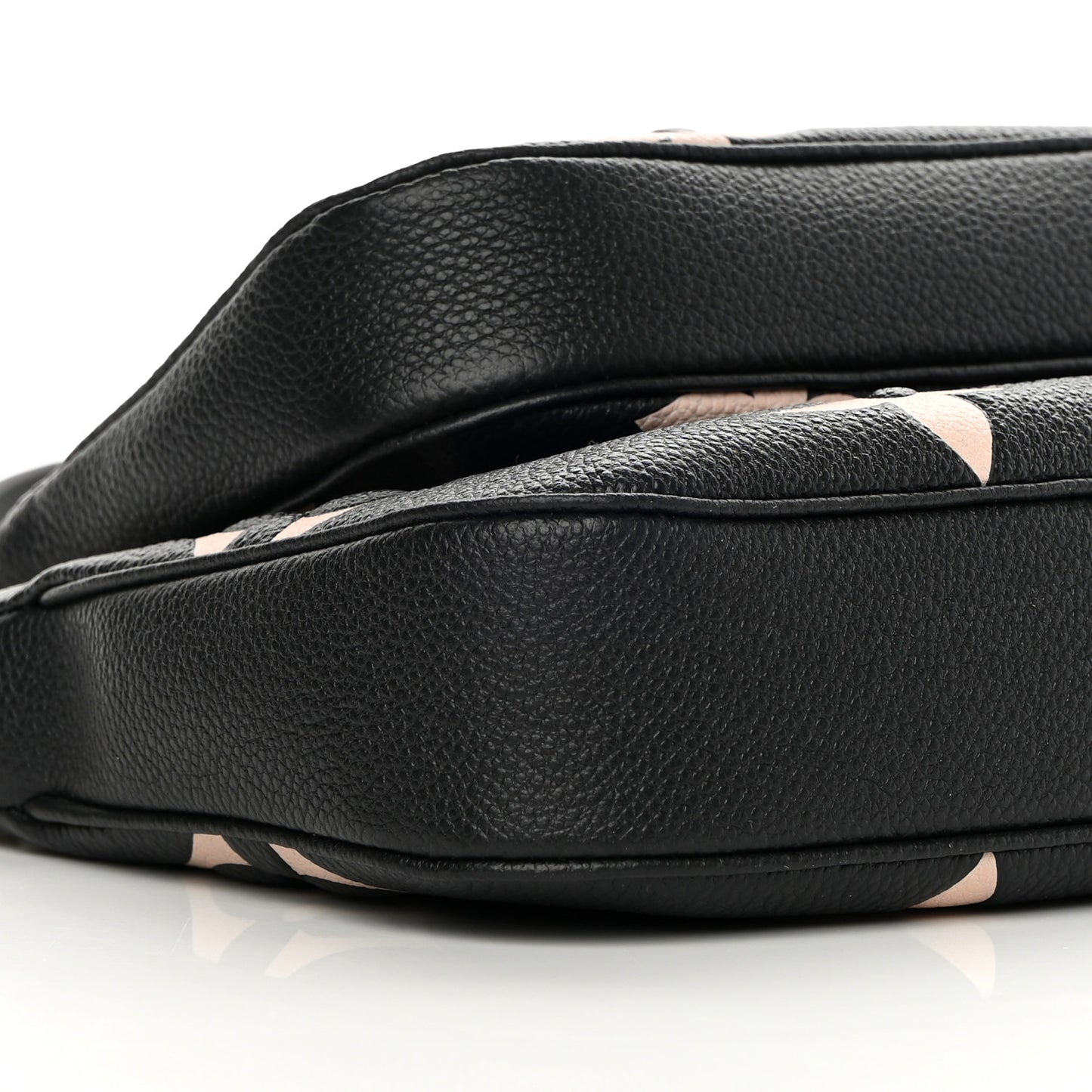 Empreinte Monogram Giant Multi Pochette Accessories Black Beige