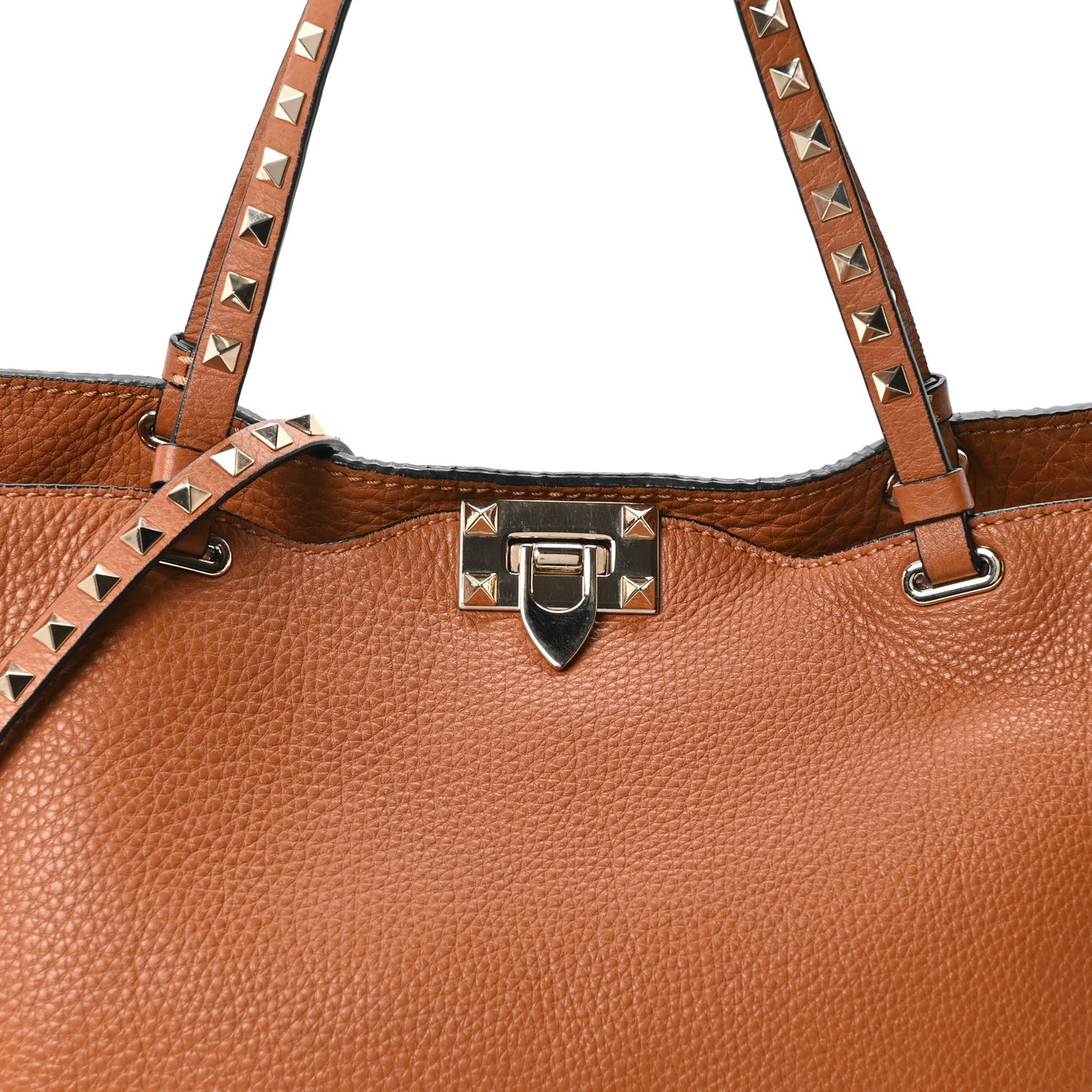 Pebbled Calfskin Medium Rockstud Tote Light Cuir