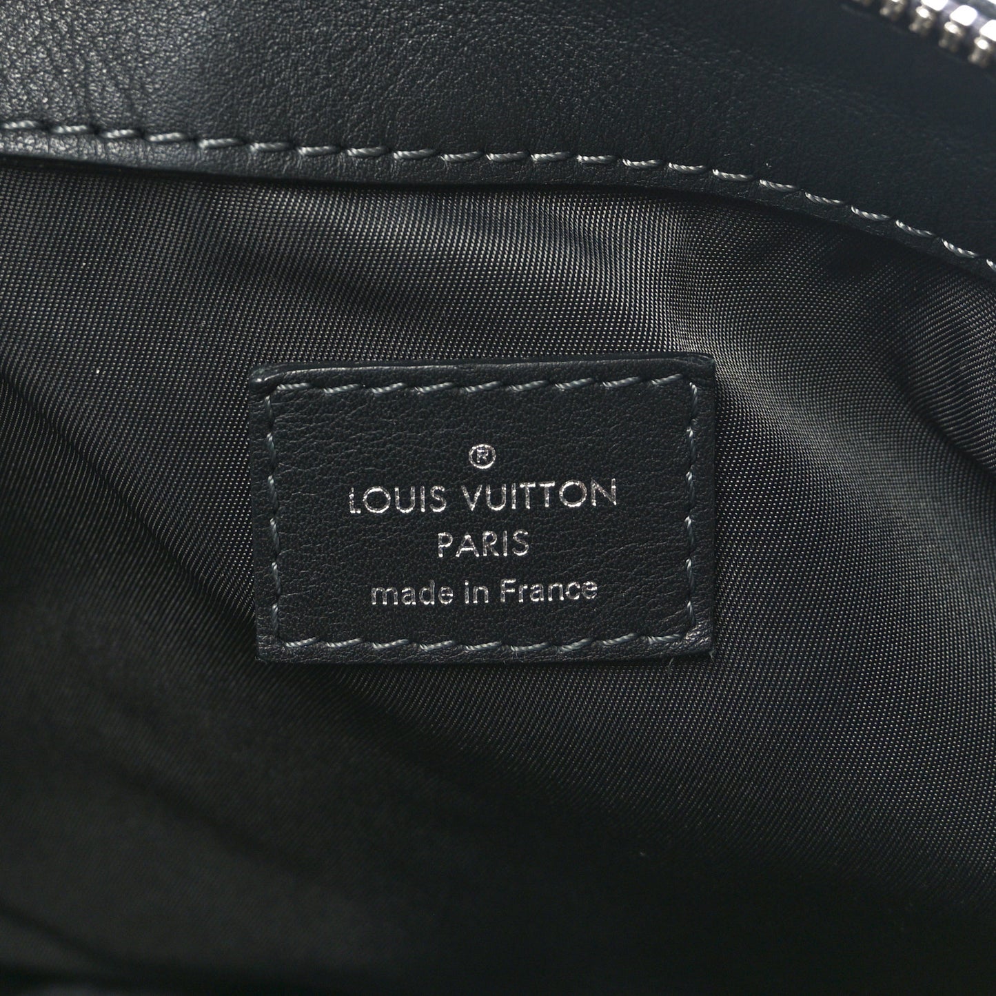 Calfskin Cross V Messenger Asphalt