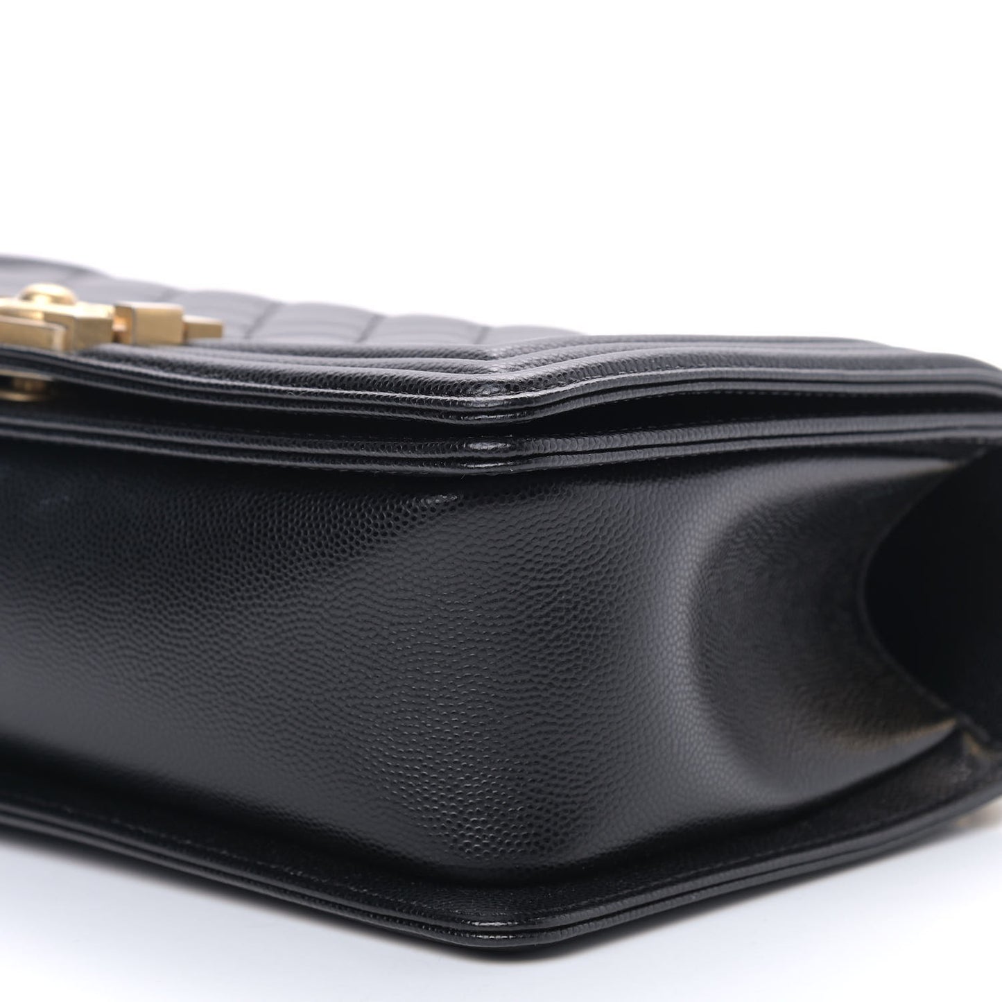 Caviar Quilted Medium Boy Flap Black