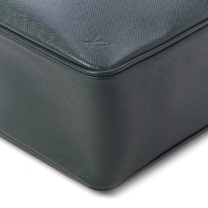 Louis Vuitton Taiga Yaranga Camera Bag Epicea 4 of 9
