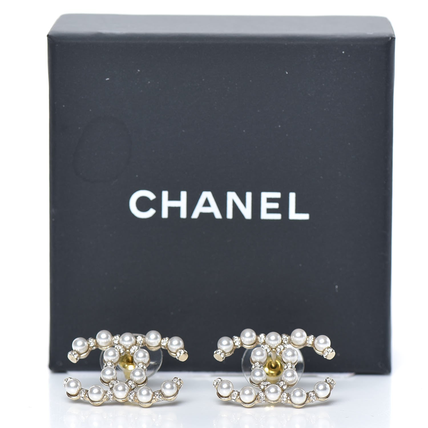 Chanel Pearl Crystal Nefertiti CC Earrings Gold 5 of 5