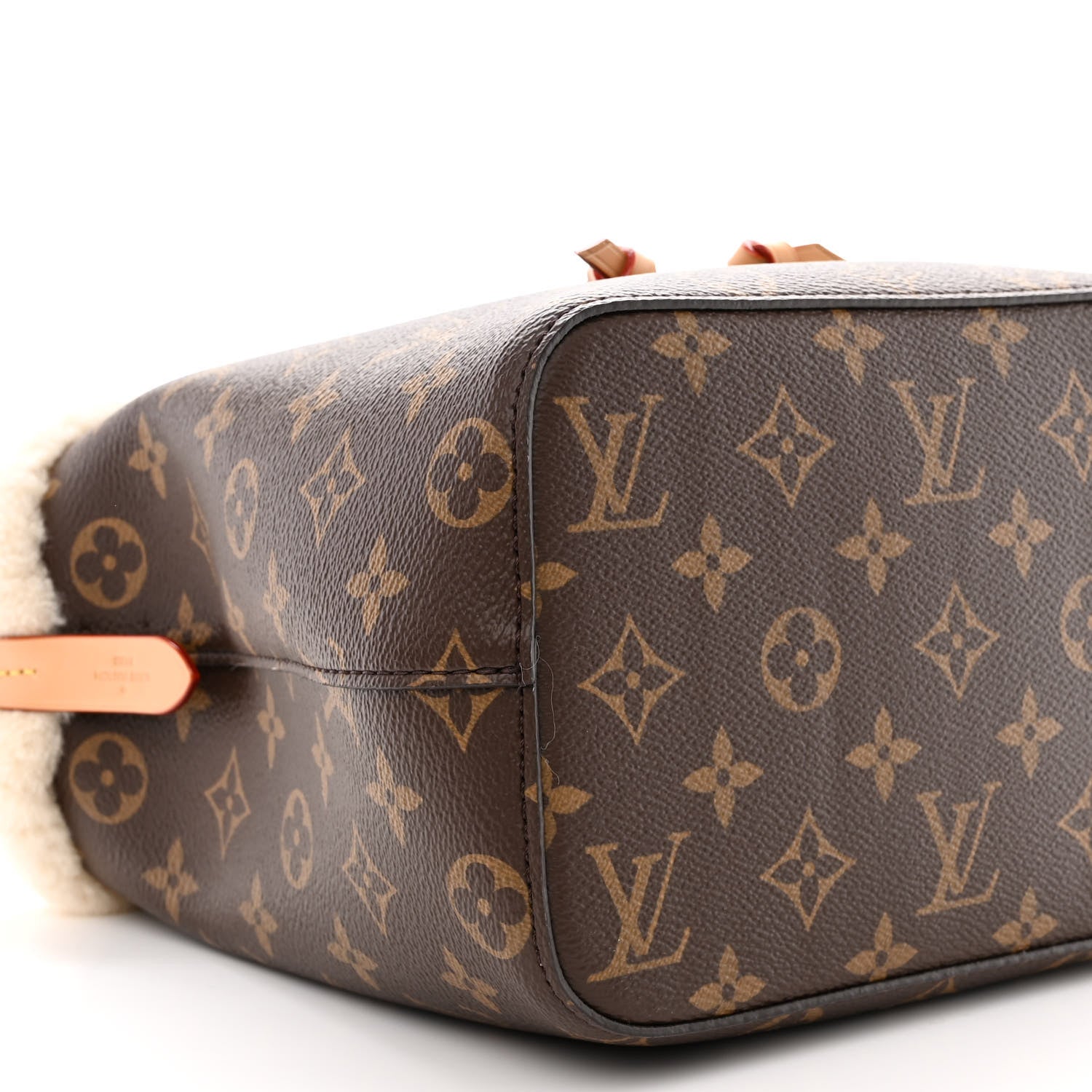 Louis Vuitton Monogram Shearling Cozygram Neonoe BB 9 of 10