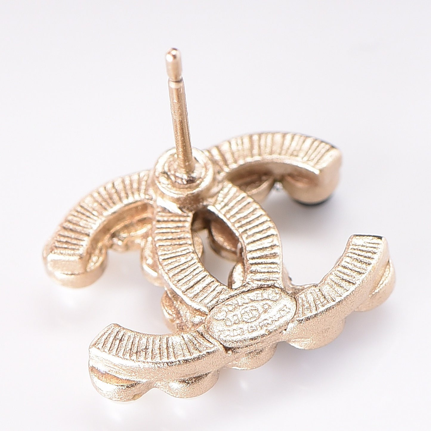 Pearl CC Earrings Gold