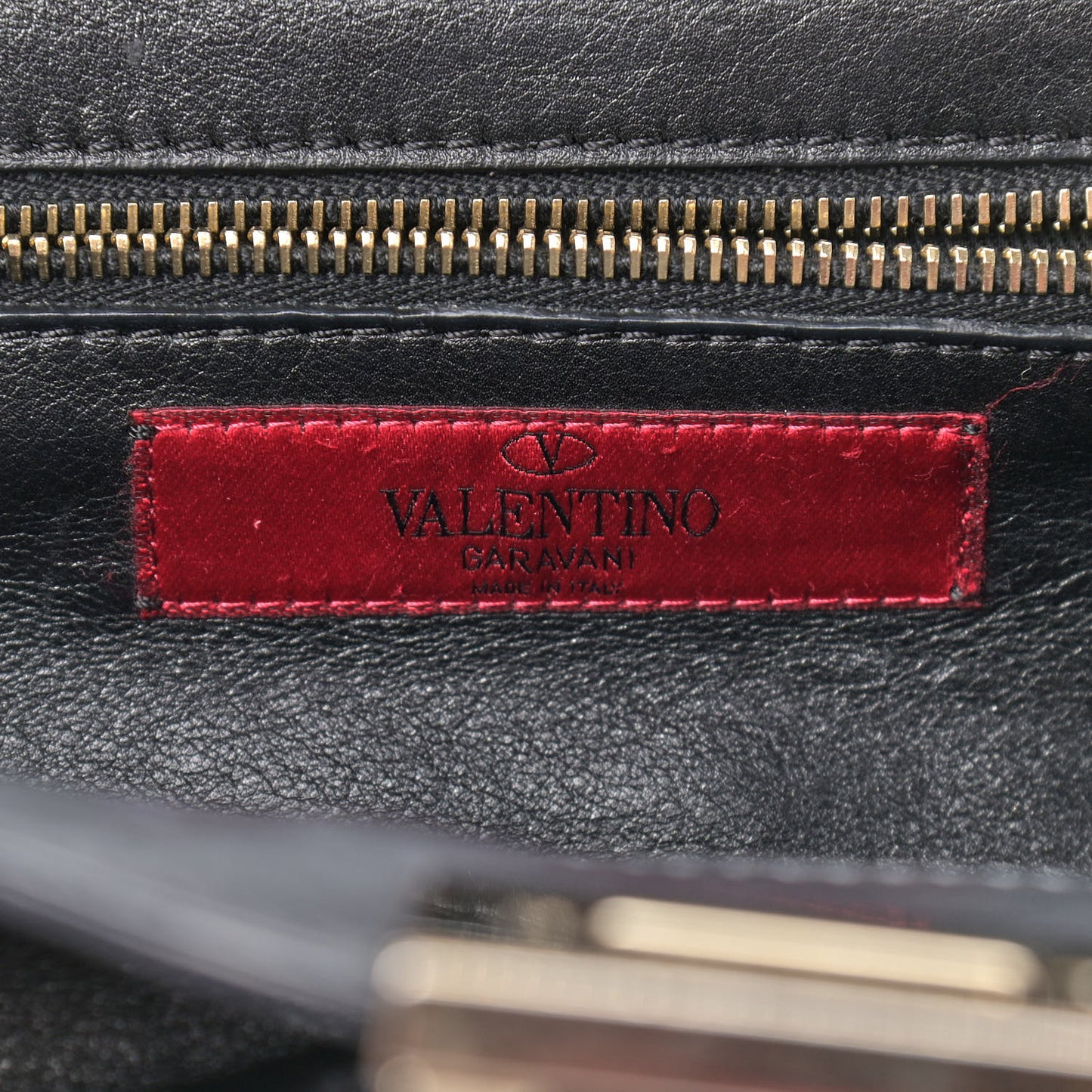 Vitello Small Rockstud Tote Black