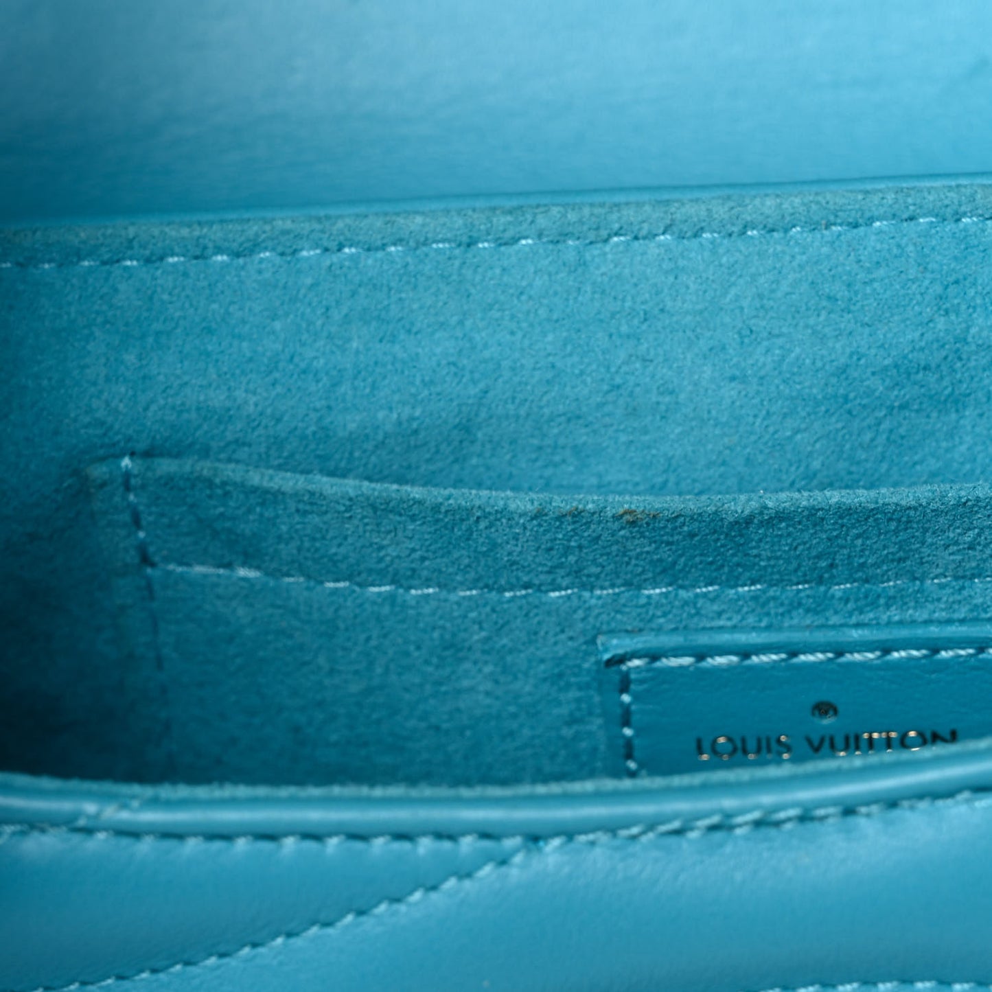 Calfskin New Wave Chain PM Malibu Green