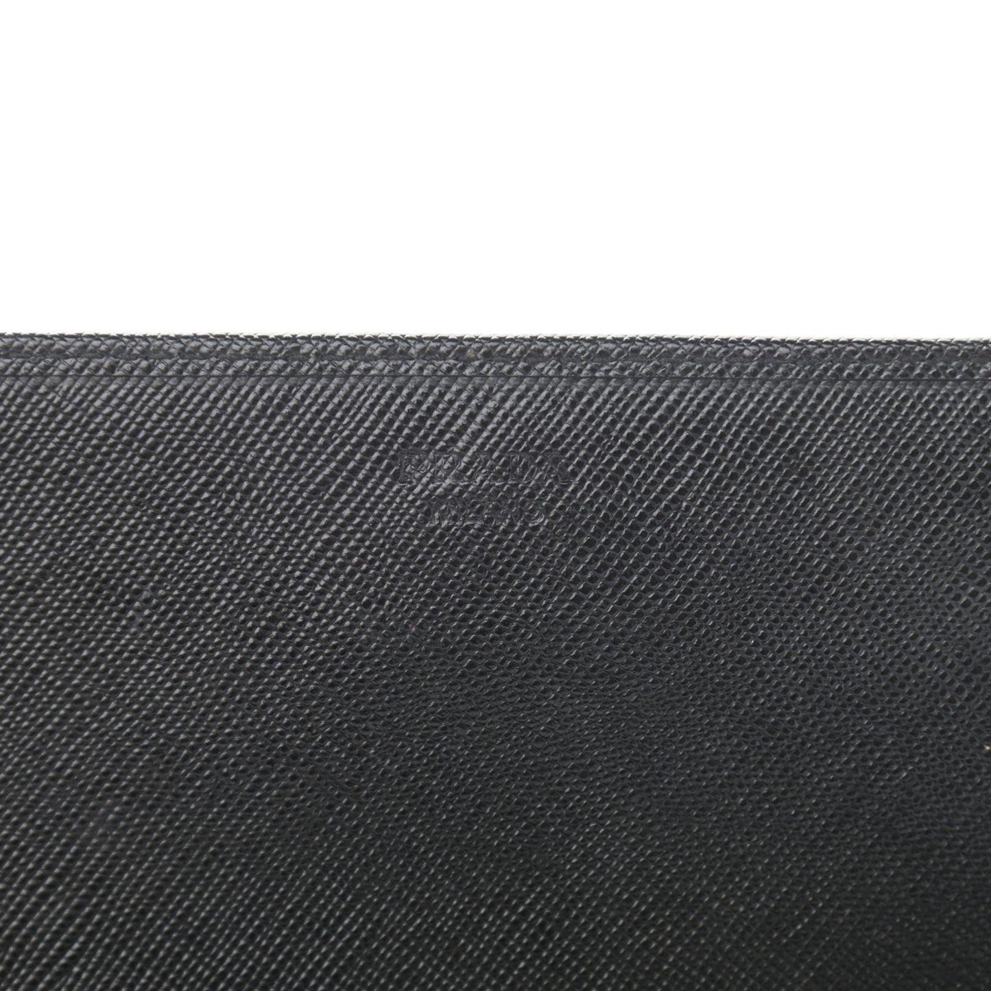 Saffiano Metal Oro Chain Wallet Black