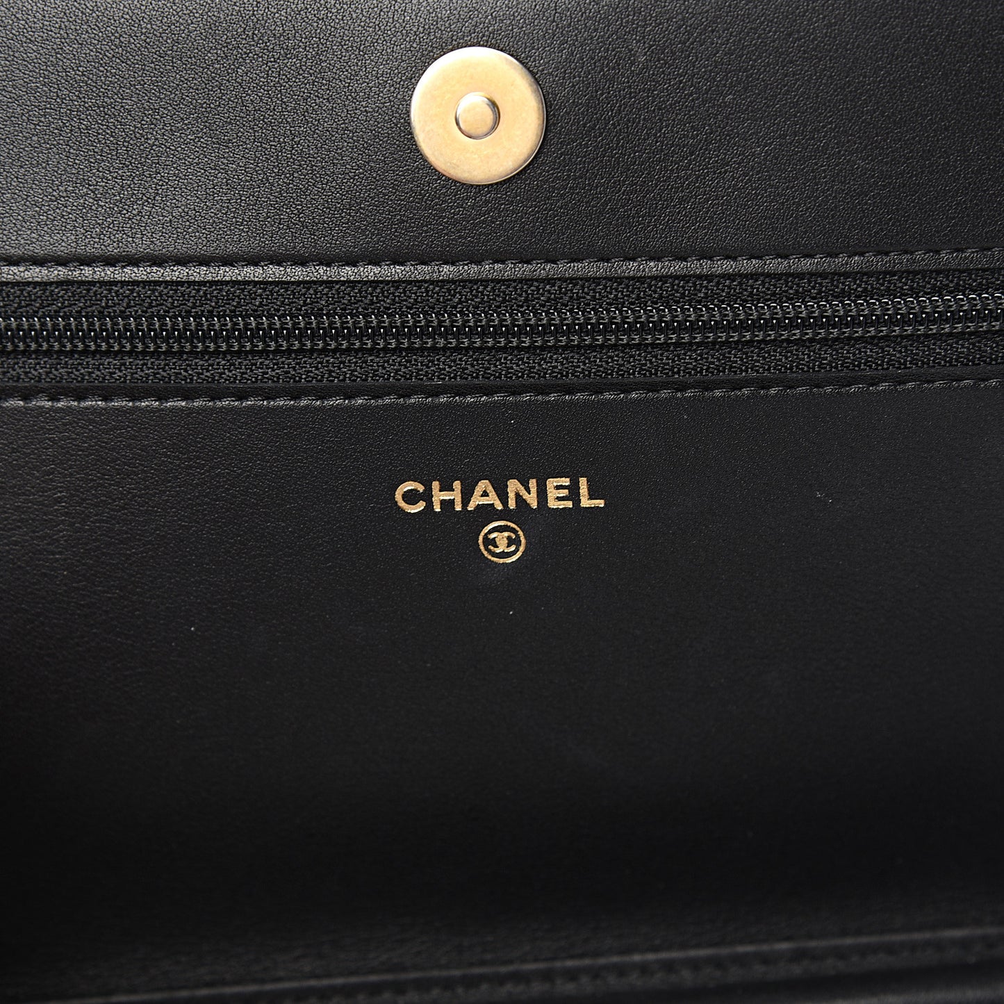 Caviar Quilted Boy Wallet On Chain WOC Black