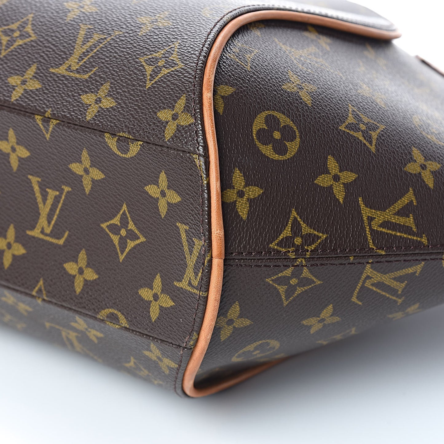 Monogram Ellipse MM