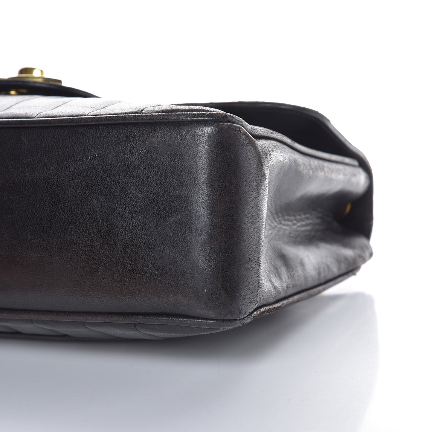 Lambskin Vertical Quilt Jumbo Single Flap Black