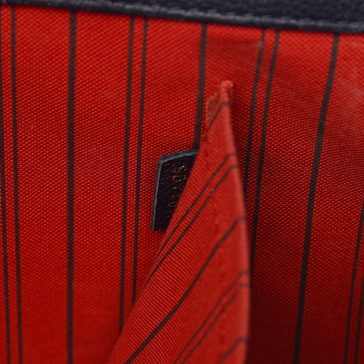 Louis Vuitton Empreinte Montaigne GM Marine Rouge 8 of 18