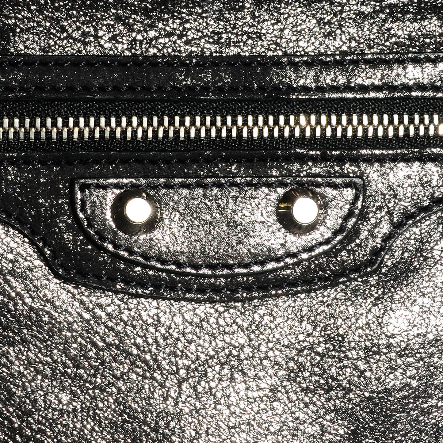 Metallic Calfskin Milkyway Ligne Papier Messenger Black
