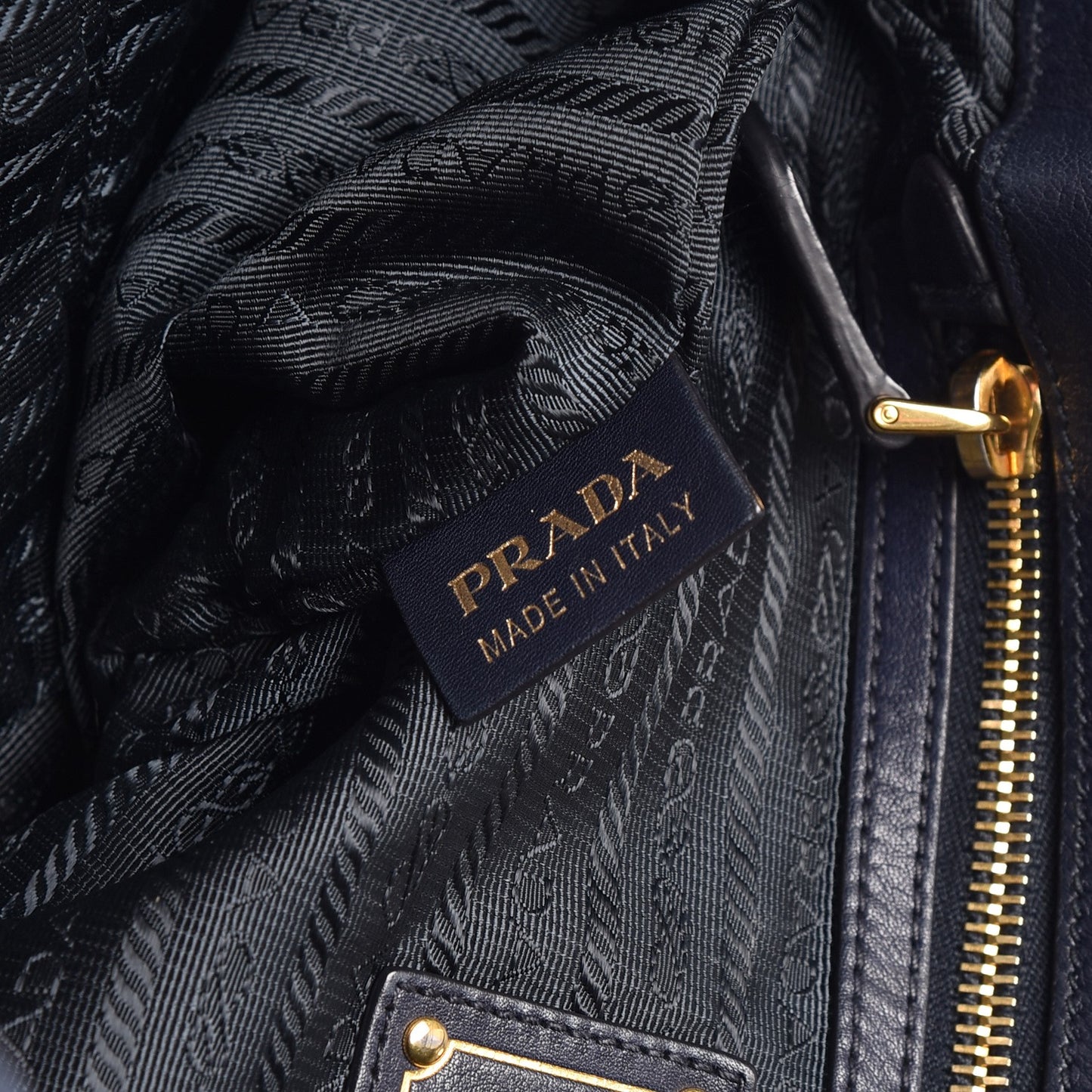 Tessuto Nylon Chevron Quilted Tote Navy