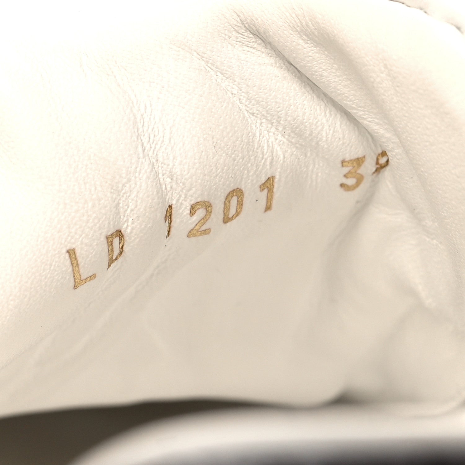 Louis Vuitton Lambskin Embossed Monogram Time Out Sneakers 39 White 6 of 9