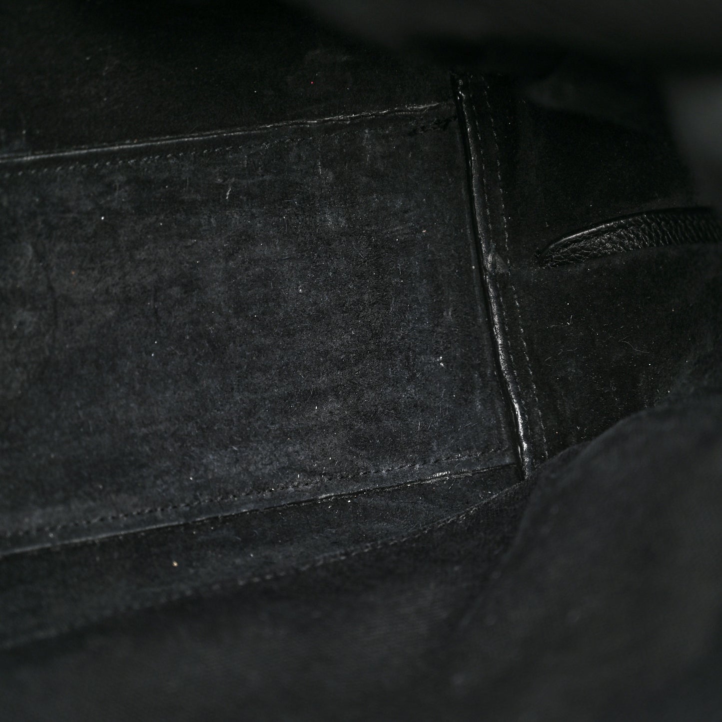 Grained Calfskin Large Thin Sac De Jour Black