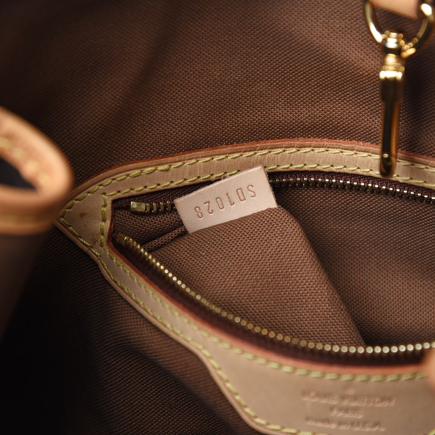 Monogram Batignolles Vertical