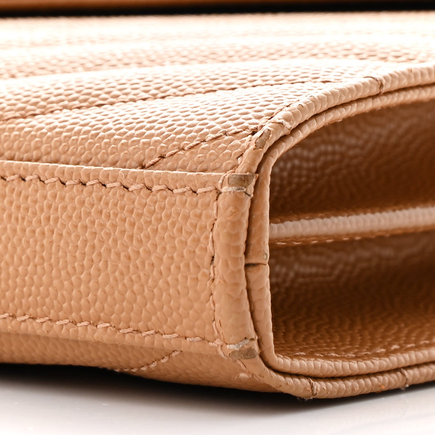 Saint Laurent Grain De Poudre Matelasse Chevron Monogram Chain Wallet Dune 10 of 11