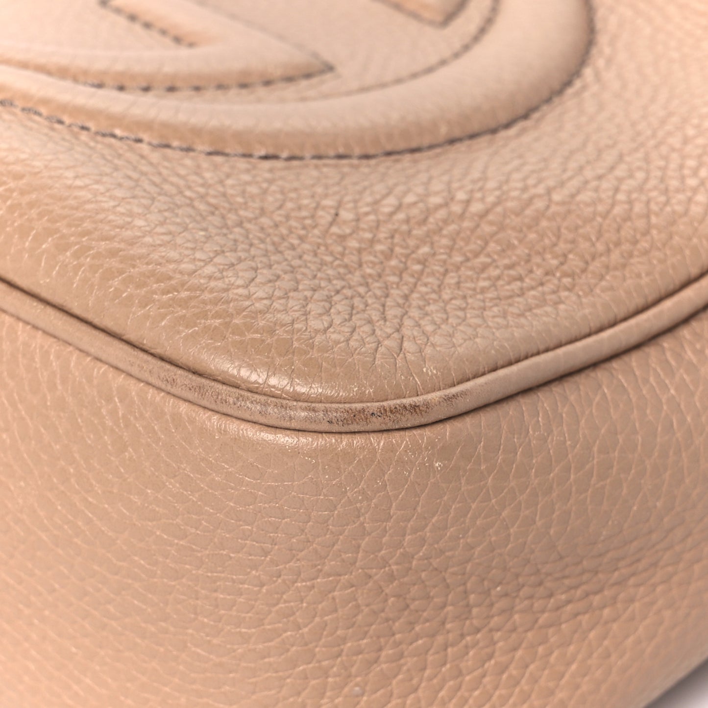 Pebbled Calfskin Small Soho Disco Bag Camelia