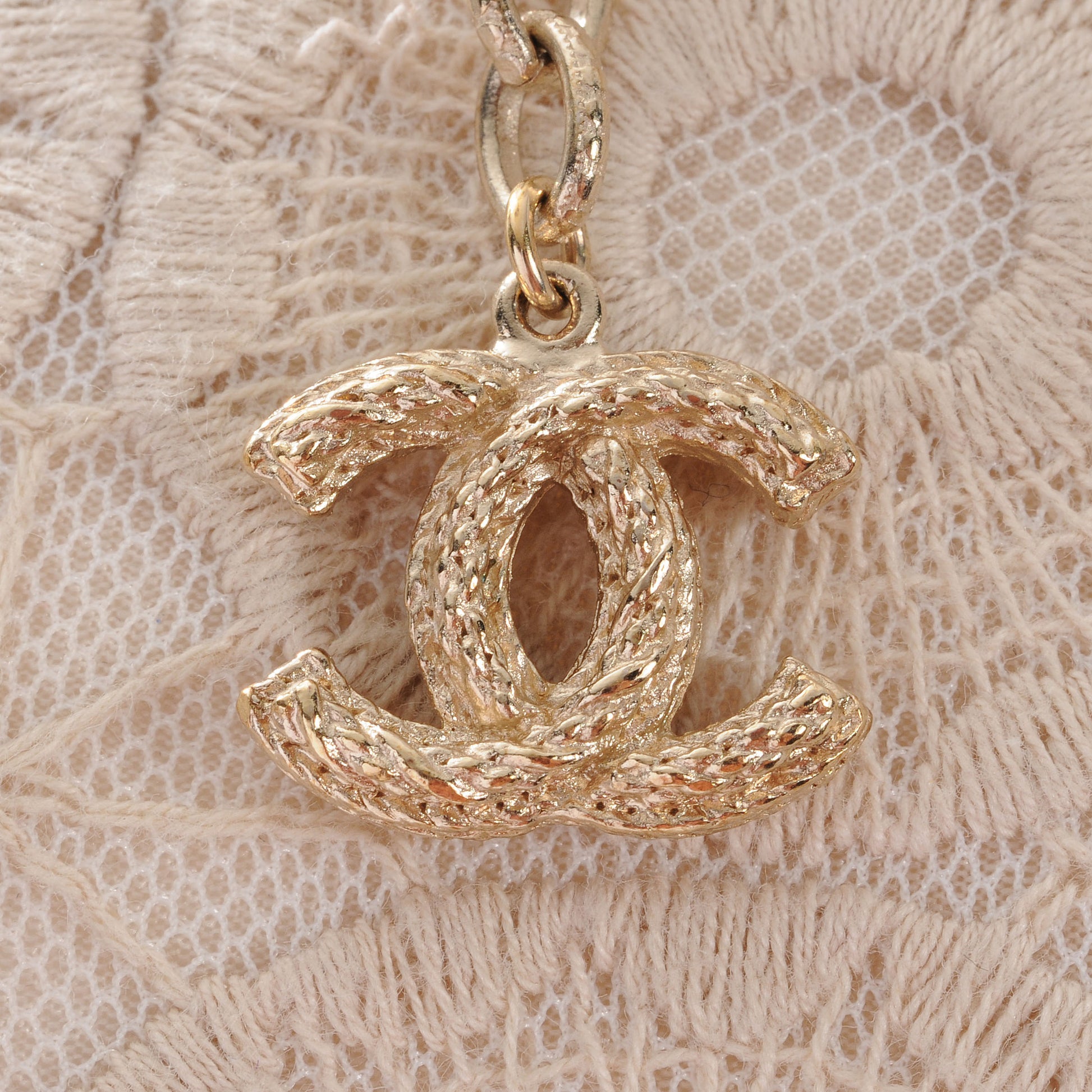 Chanel Irregular Pearl Double Strand CC Paris Shanghai Necklace Gold 3 of 5