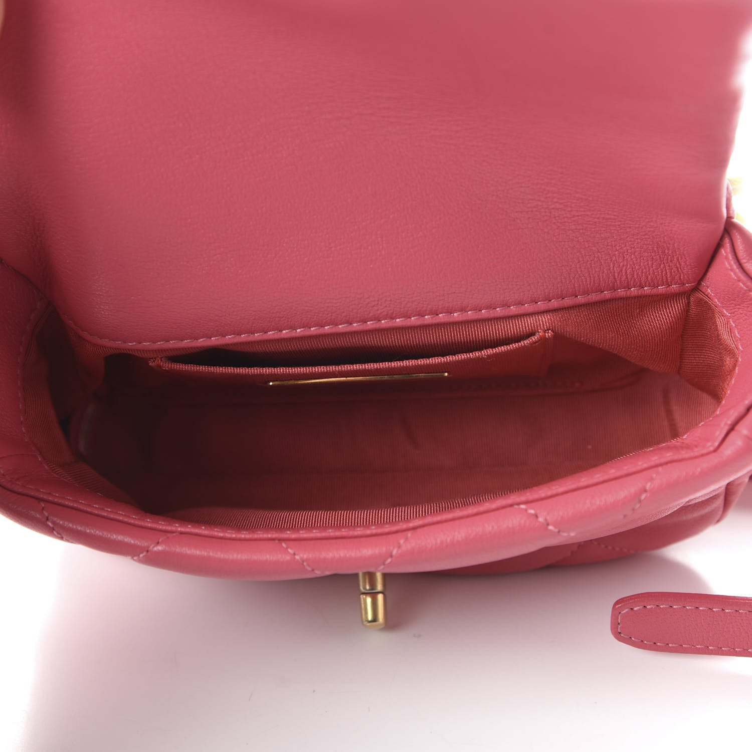 Chanel Lambskin Quilted 19 Waist Bag Pink 8 of 21