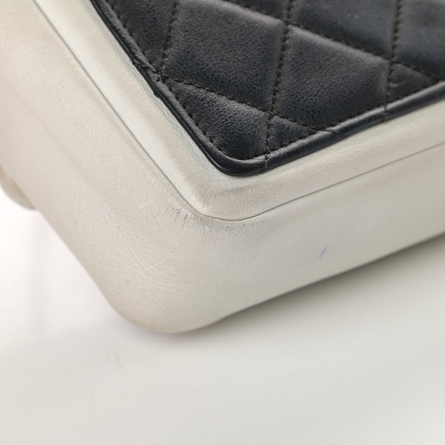 Calfskin Quilted Medium Graphic Flap Black White