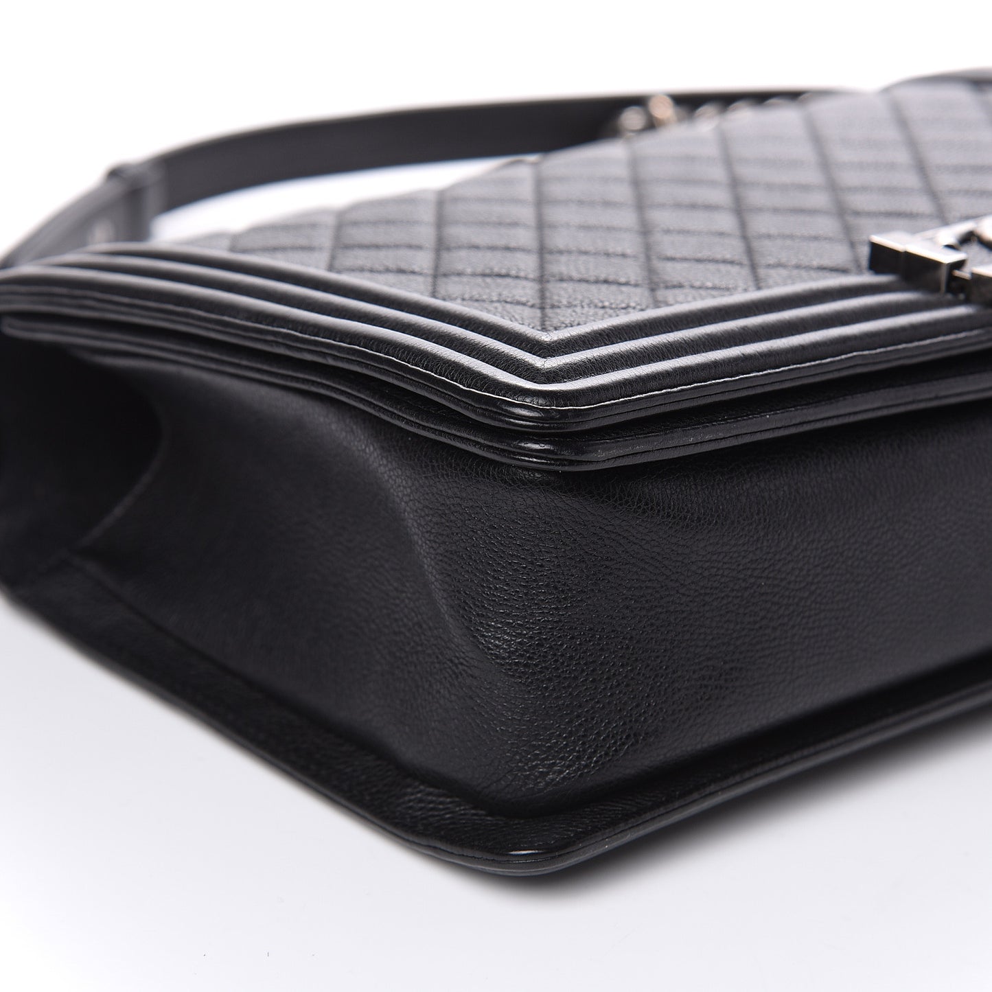 Grained Calfskin Quilted New Medium Boy Flap Black